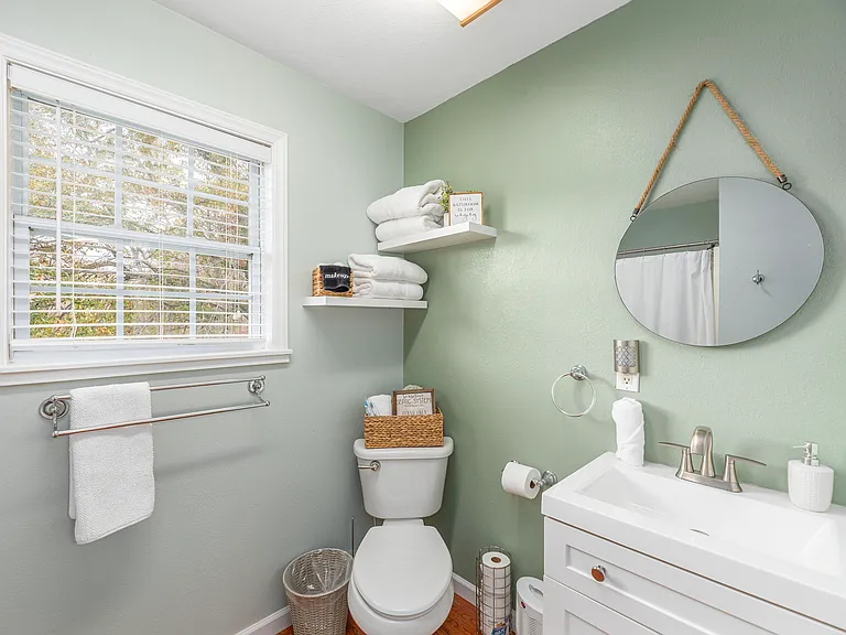 223 Davidson Rd — Photo 4