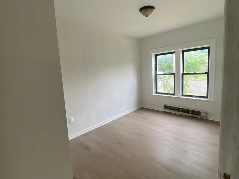 2859 S Salina St #2 — Photo 2
