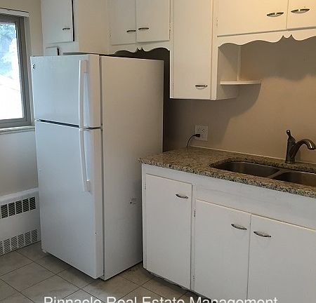5th image of 1522 Fairfax St APT 02
