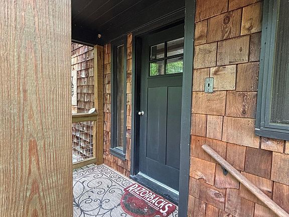 2nd image of 99 Roxie Ln