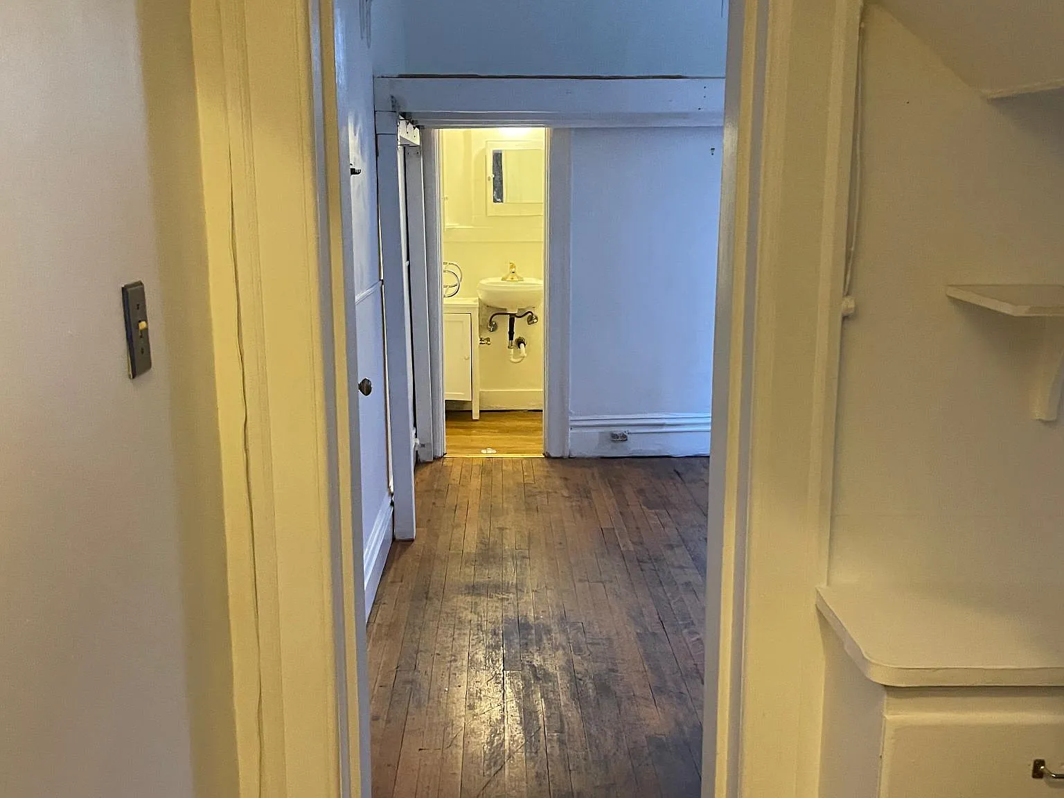 Studio, 272 sqft, $700 — Photo 3