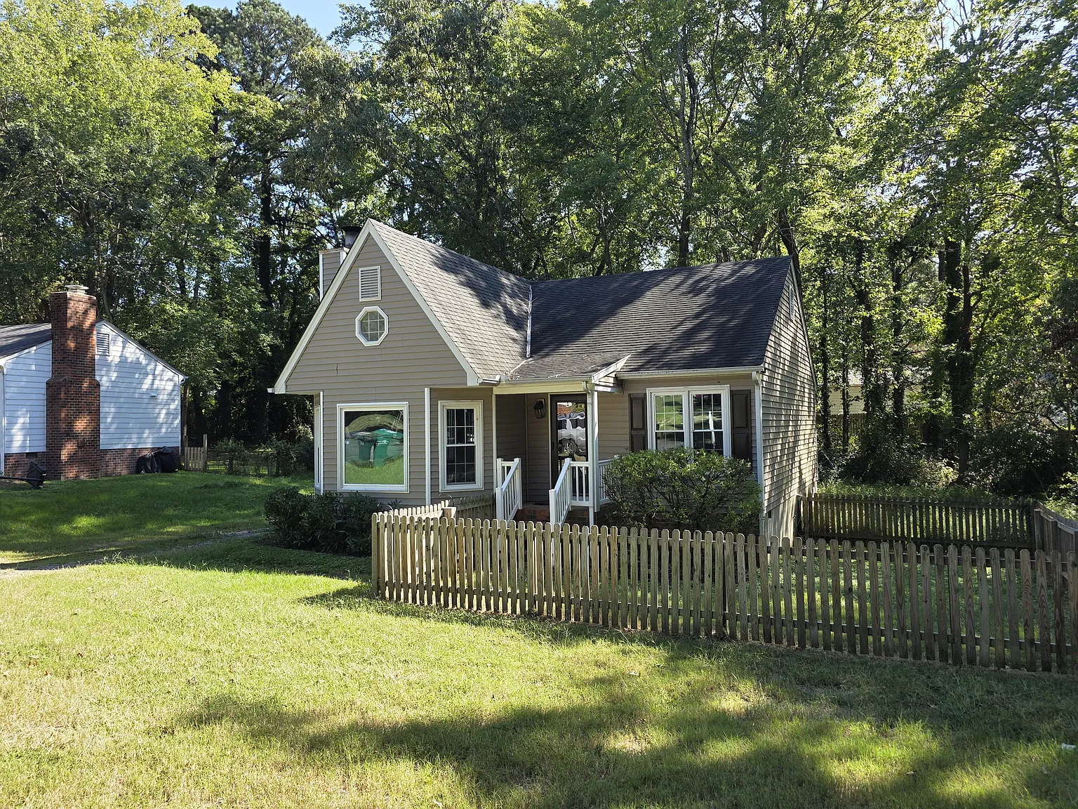 3 bed, 1109 sqft, $2,395 — Photo 2