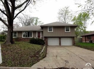 2406 Kingman St, Leavenworth, KS 66048
