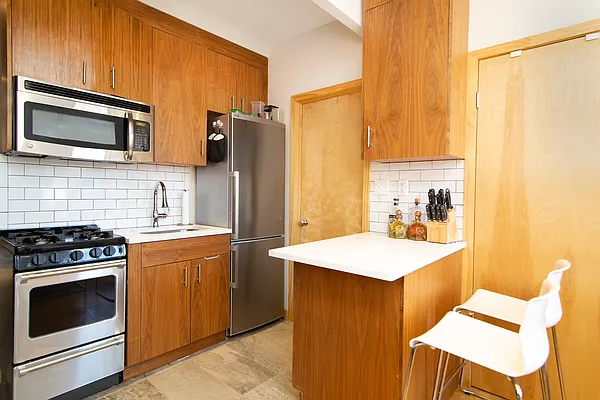 Rented by REAL New York | media 8