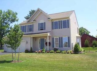 4109 Willow Bend Rd, Mechanicsburg, PA