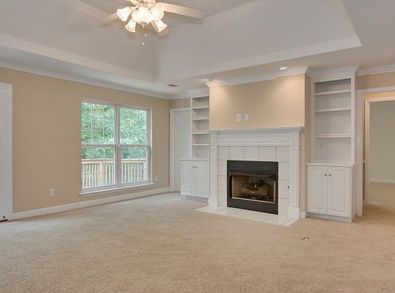 5th image of 249 High Chaparral Dr