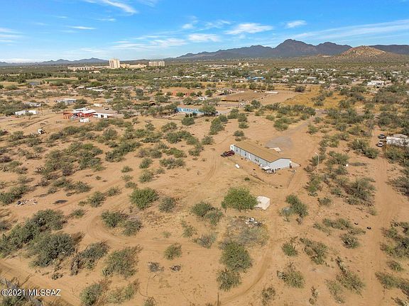 2nd image of W Camino Tierra