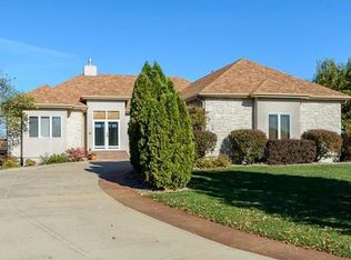 698 N 1610th Rd, Lawrence, KS 66049