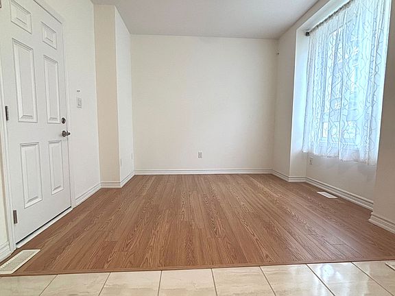 3rd image of 23 Imperial College Ln