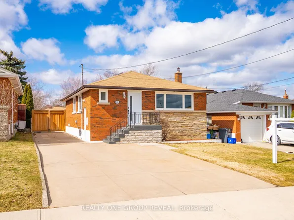 352 E 42nd St, Hamilton, ON L8T 3A7