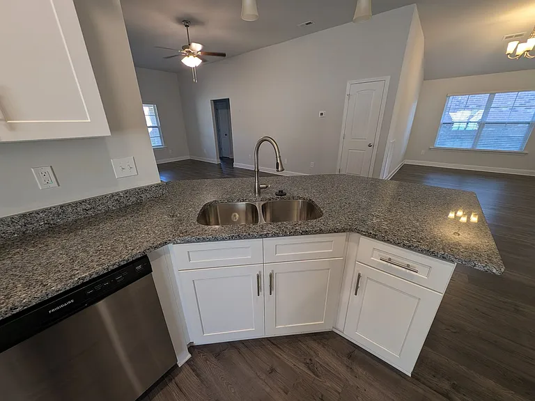 244 Abercorn Dr — Photo 17