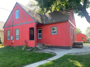 236 7th St NW, Rochester, MN 55901