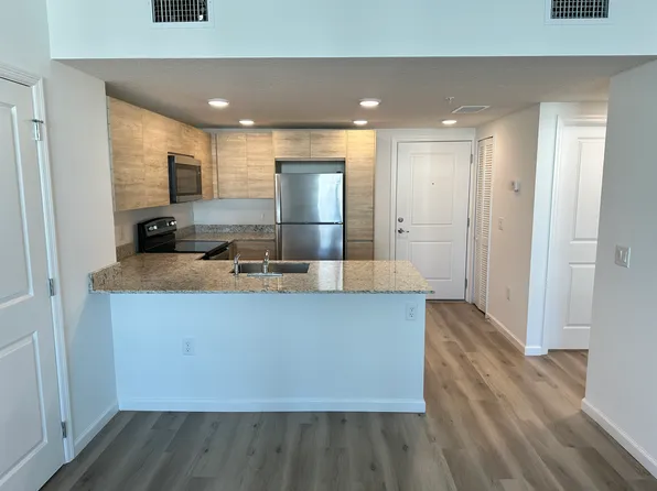 1220 Southstation Pl Unit 305, Orlando, FL 32809