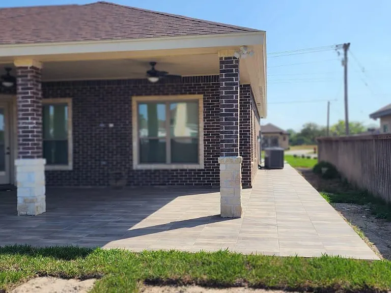 1265 Acacia Lake Dr — Photo 10
