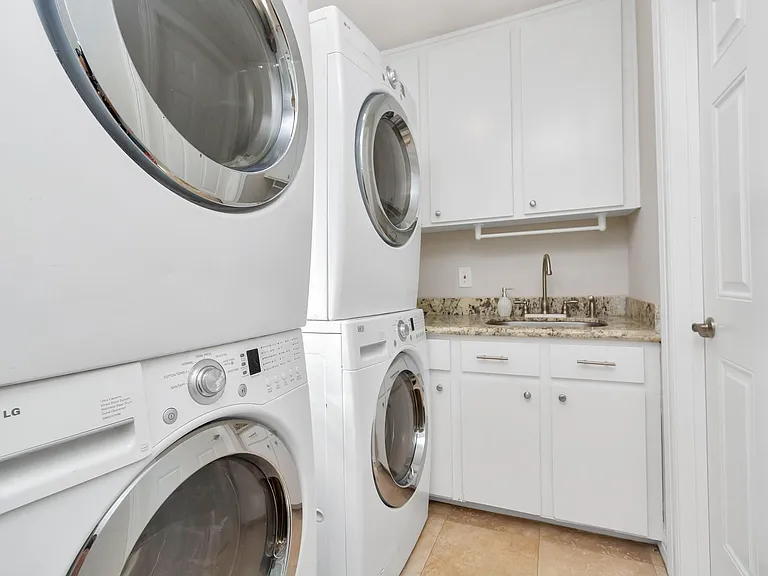 902 Golden Bear Ln — Photo 12