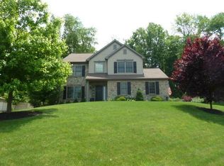 4232 Orchard Hills Dr, York, PA 17402