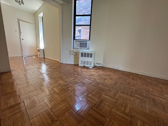4th image of 323A E 89th St #E5