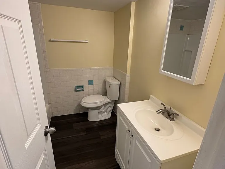 604 Saint Louis Ave — Photo 6
