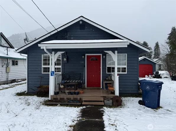 630 Emens Avenue S, Darrington, WA 98241