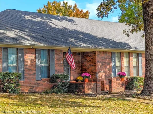 3009 Lisa Ln, Van Buren, AR 72956