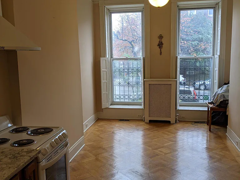 3001 Saint Paul St #1 — Photo 2