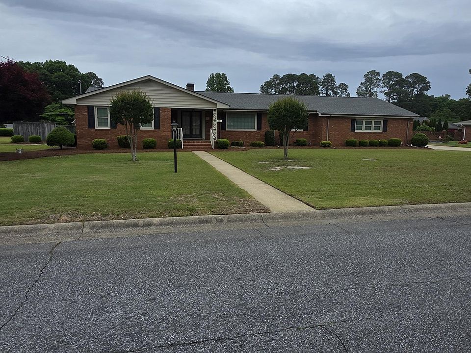 1st image of 603 N Pinecrest Drive
