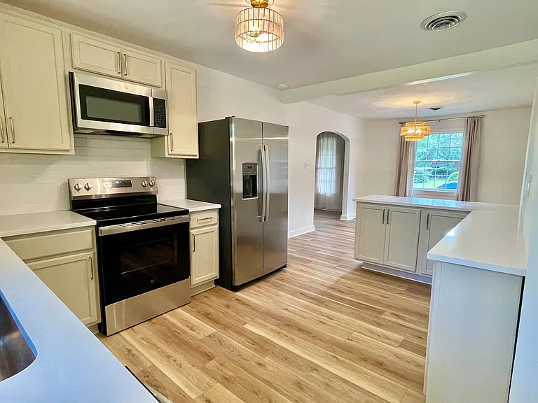 413 Hoff Ave — Photo 6