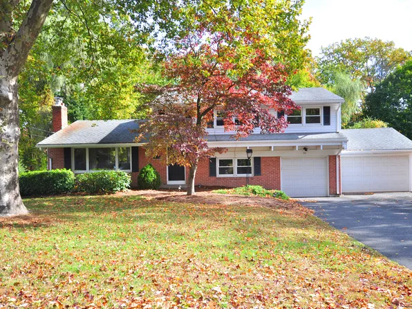 40 Sunnyfield Drive, Windsor, CT 06095