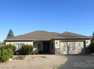 824 Ribbon Falls Rd, Redmond, OR 97756