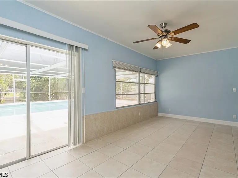 1453 Venetian Ct — Photo 16