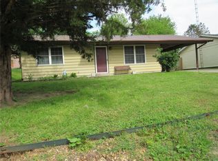 405 N Spring St, Perryville, MO 63775
