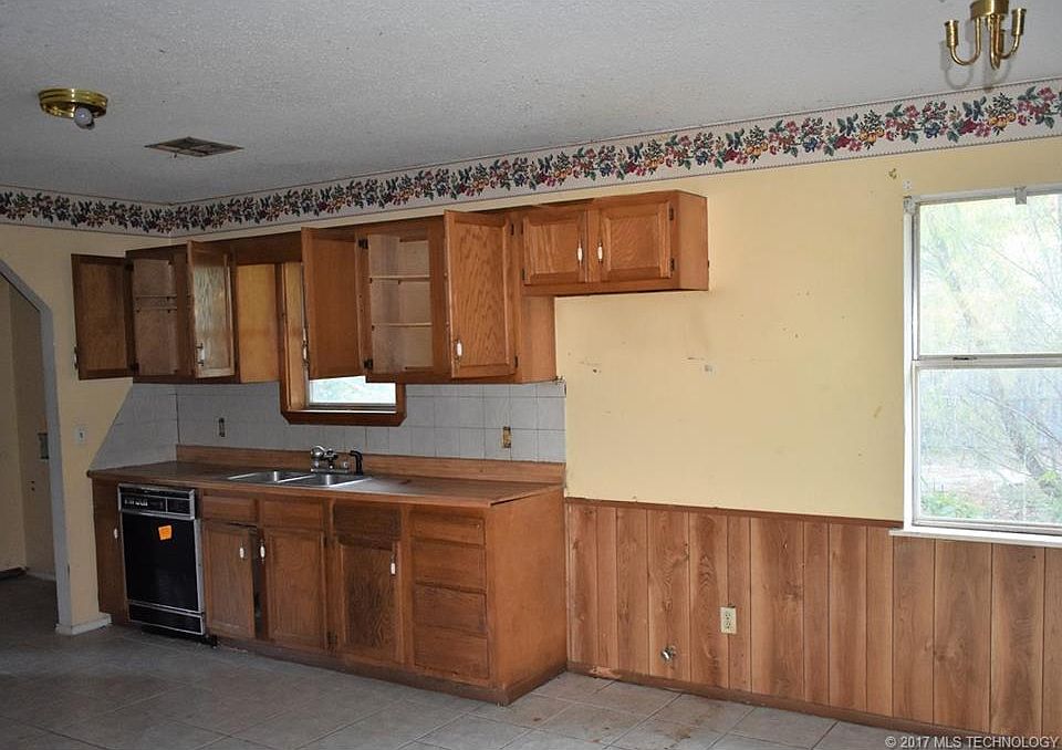 2nd image of 200 Martin Rd