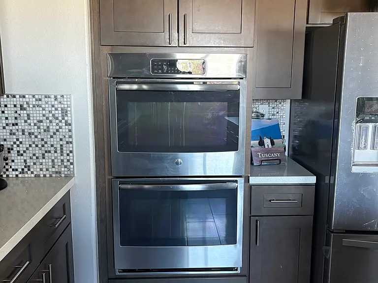 4631 Vahan Ct — Photo 12