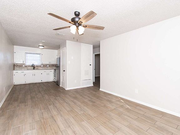 3rd image of 314 Sunset Ln #A