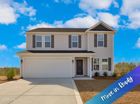 2137 Purebred Circle, Hope Mills, NC 28348