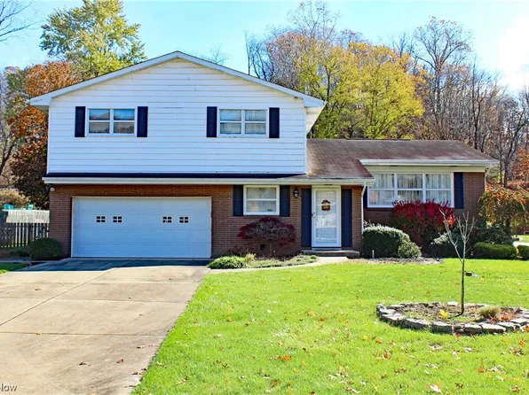 113 Country Club Blvd, Weirton, WV 26062