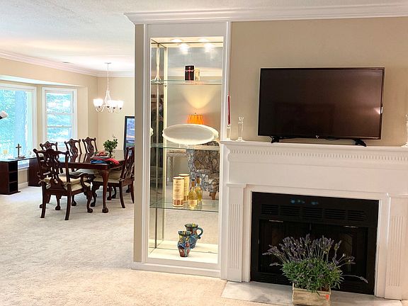 4th image of 30 Plantation Dr NE #A