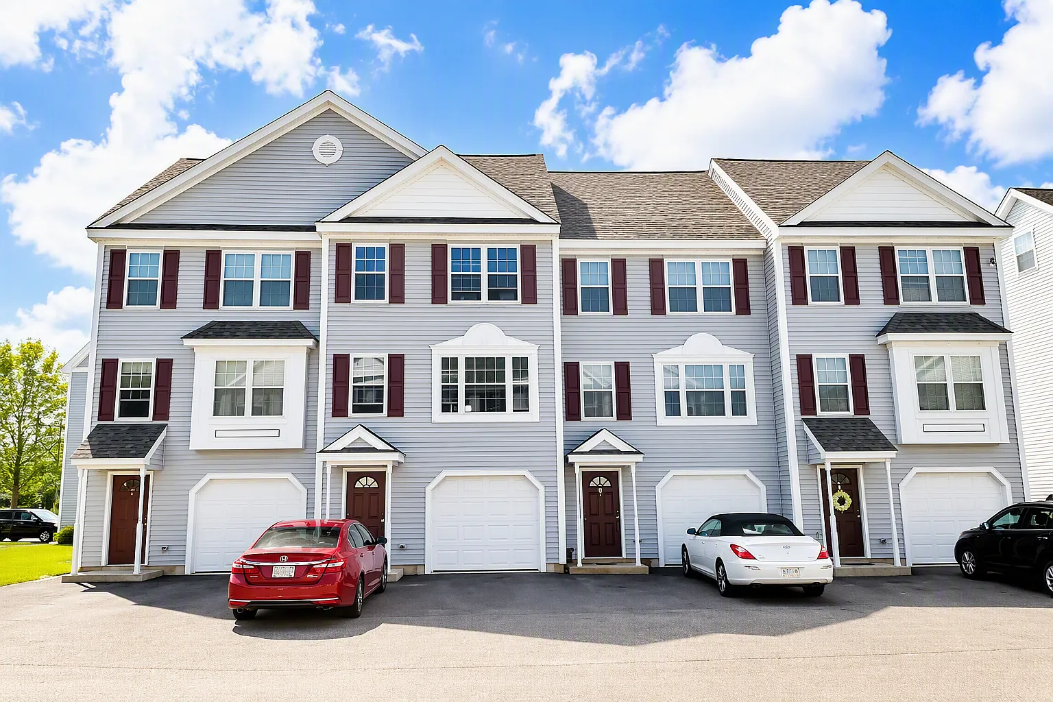 2 bed, 1.5 bath, 1443 sqft, $3,000 — Photo 1