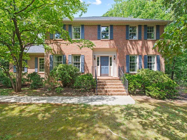210 Valley Oak Dr, Greenville, SC 29617