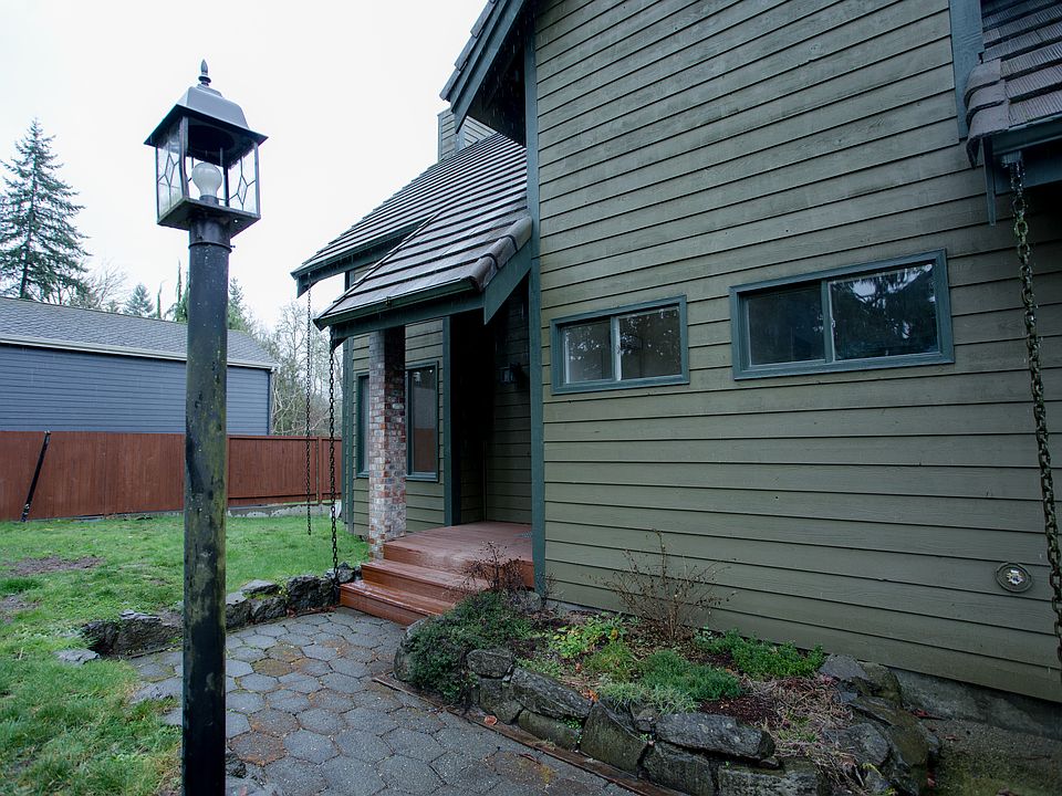 1st image of 19511 6th Street Ct E