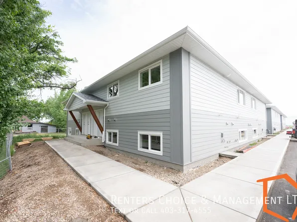 5601D 43rd Ave, Taber, AB T1G 1C7