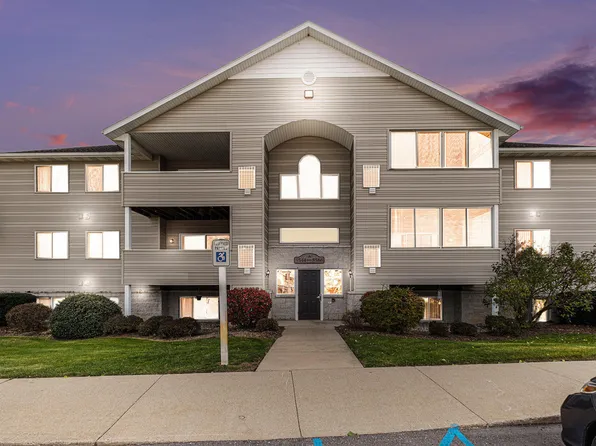 8564 Jasonville Ct SE, Caledonia, MI 49316