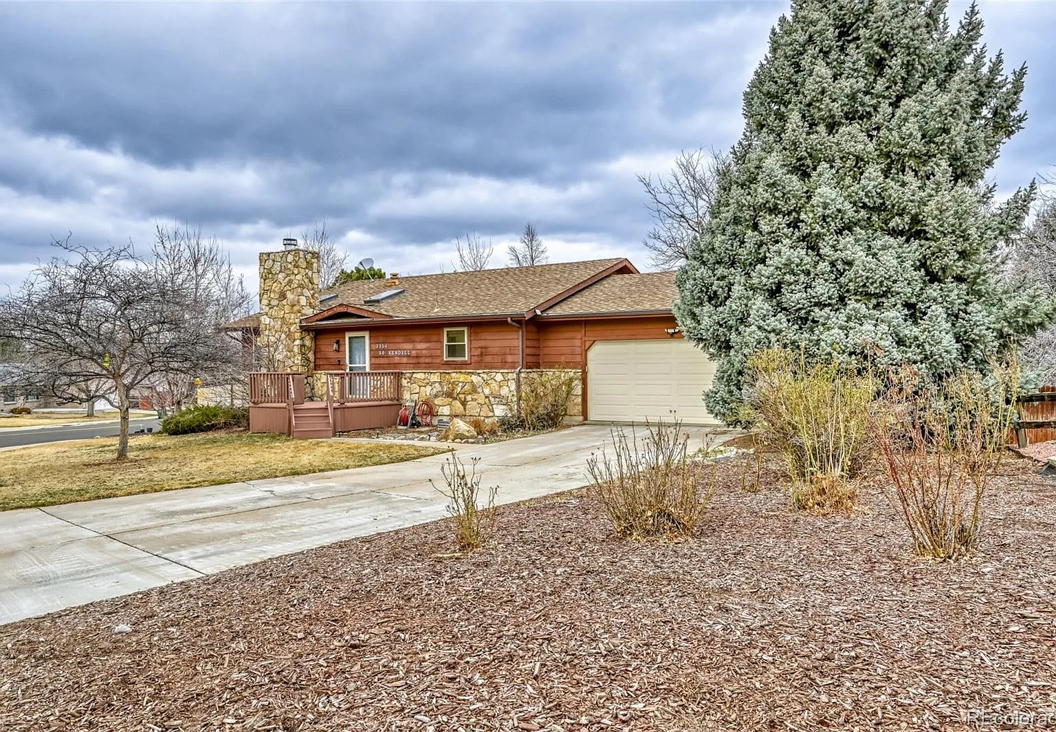 3 bed, 2.0 bath, 1768 sqft, $3,000 — Photo 1