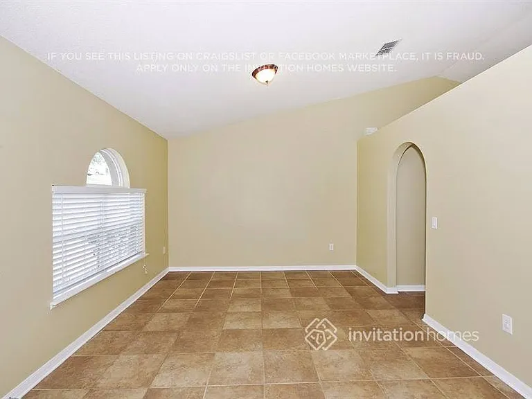 912 Jayhil Dr — Photo 4