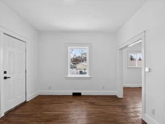 4th image of 1403 Bliss St