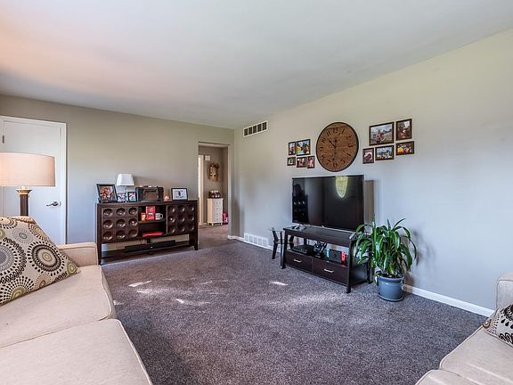 5th image of 9907 Skyridge Dr