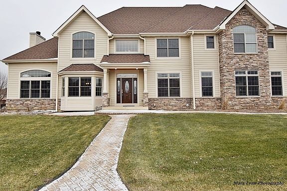 2nd image of 426 Glover Dr