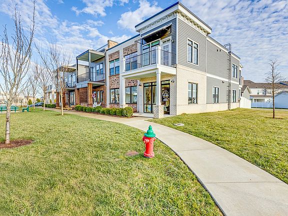 2nd image of 316 Daxton Pl