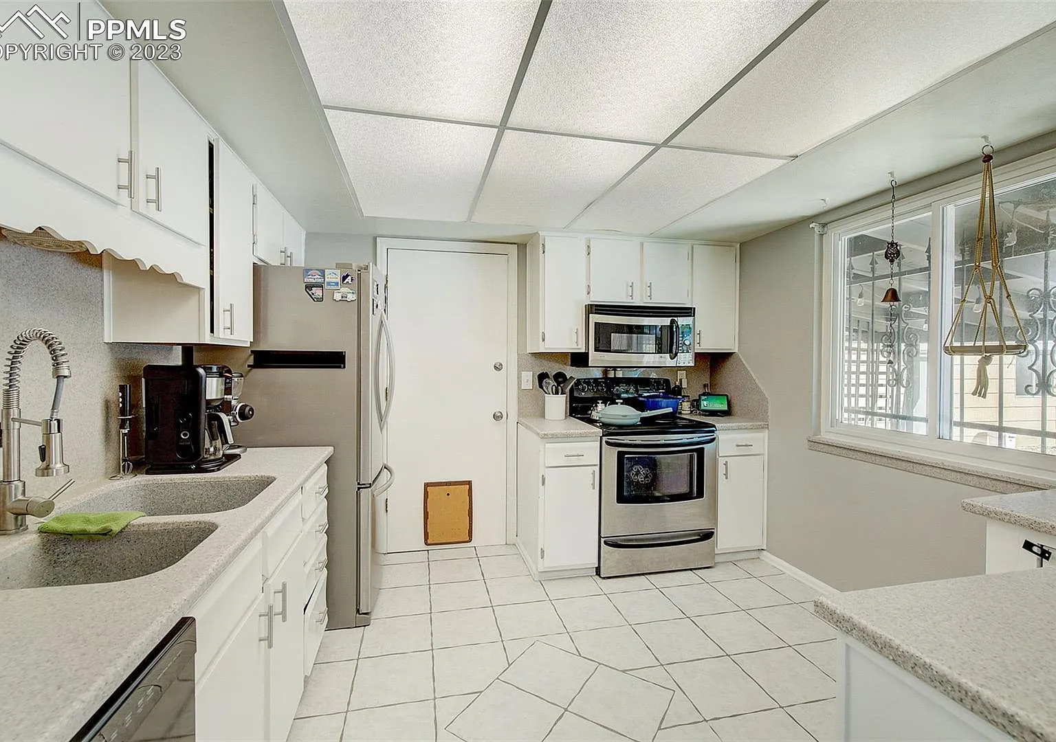 4447 Ranch Cir — Photo 4