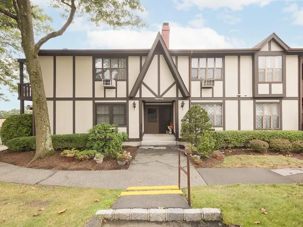 709 Sierra Vista Lane, Valley Cottage, NY 10989